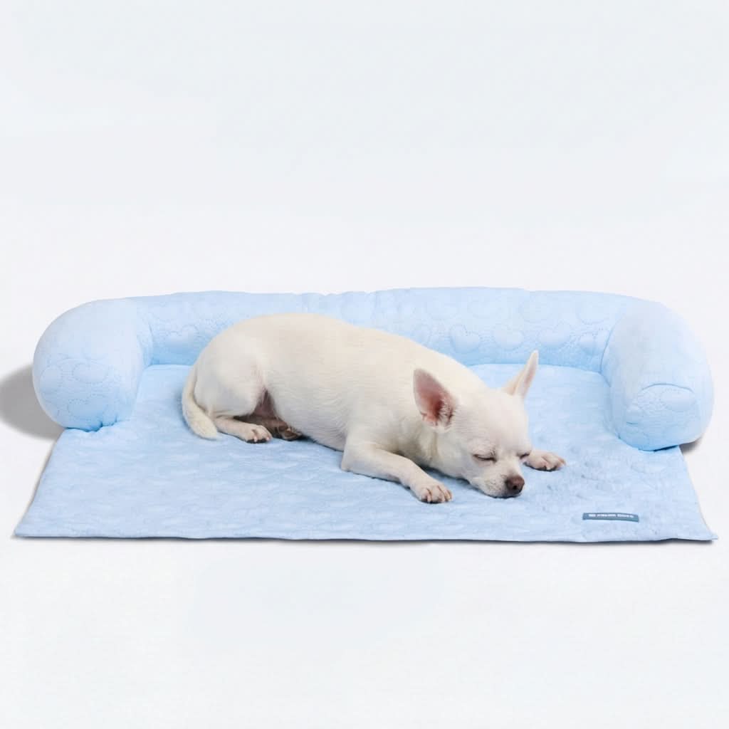Frostcore™ Cooling Couch Cover Dog Bed - Hearts Blue